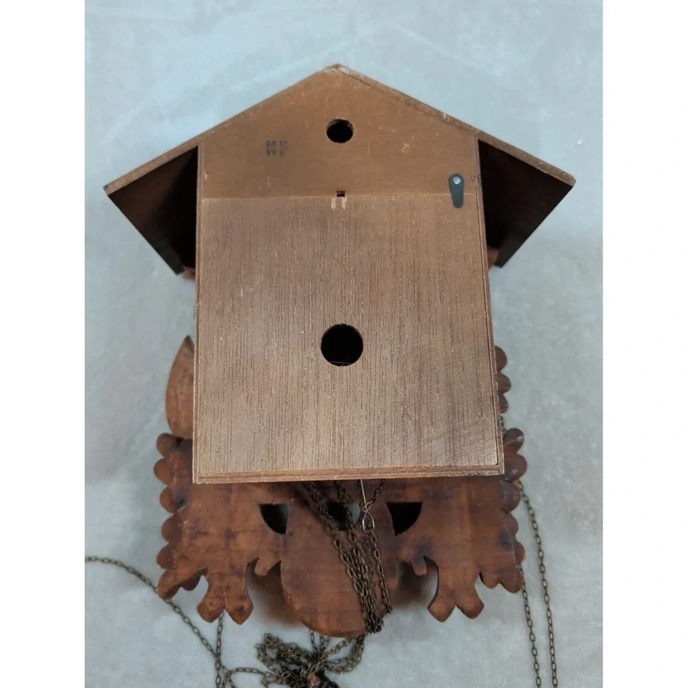 Vintage Cuendet‎ Swiss Musical Cuckoo Clock Hand Carved Wood Stag Hunter Scene